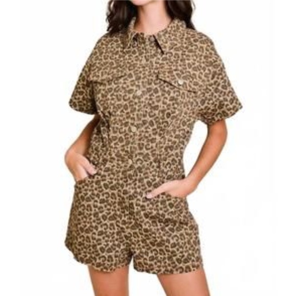 Le Lis Pants - Le Lis NEW Taupe Brown Leopard Print Mobwife Streetwear W/Pockets Denim Romper L